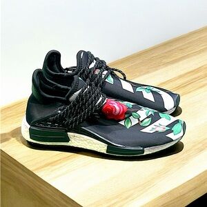 Adidas NMD Human Race Black White Flowers off Size 6.5 Men